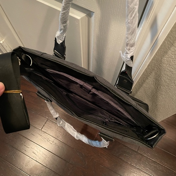 Delta Gamma Laptop Bag - Picture 2 of 5